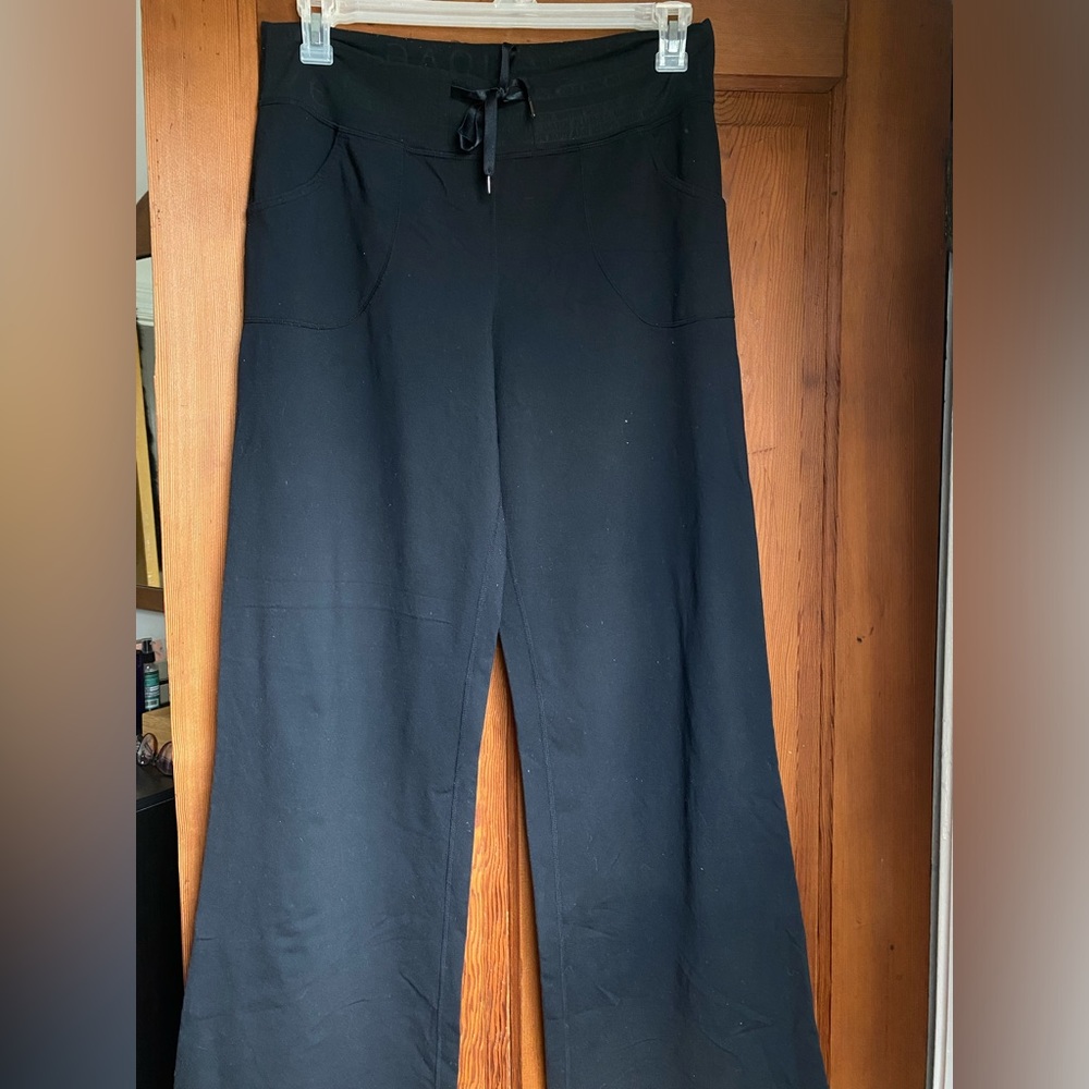Lululemon G1 Wide Leg Yoga Pants